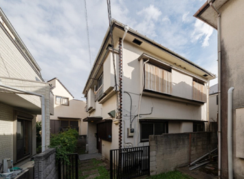 a Vacant Property Revitalized as a Share House (Exterior)